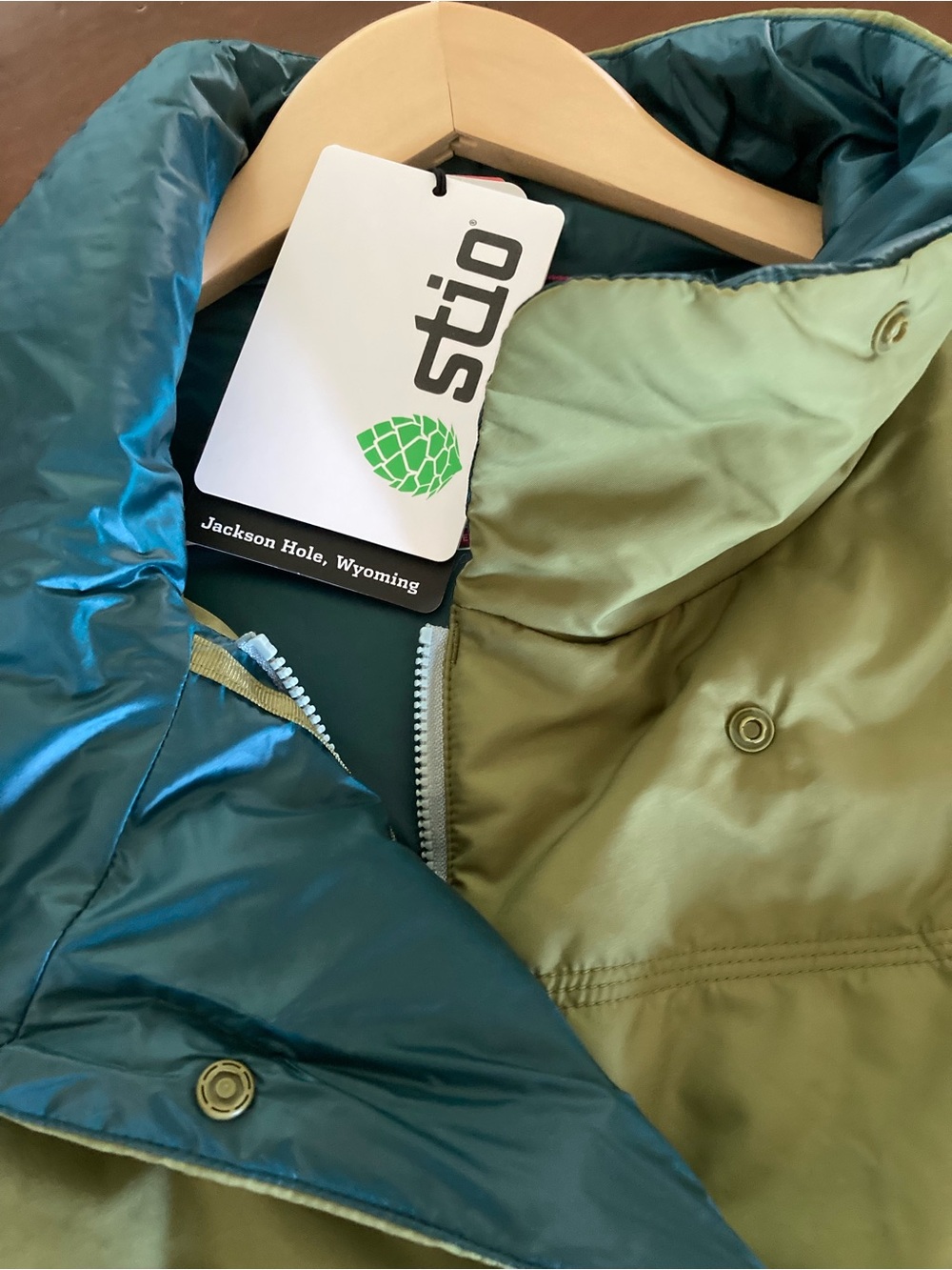 New! With Tags | Stio | Olive Green Puffer Vest with Teal Iining - Picture 10 of 10
